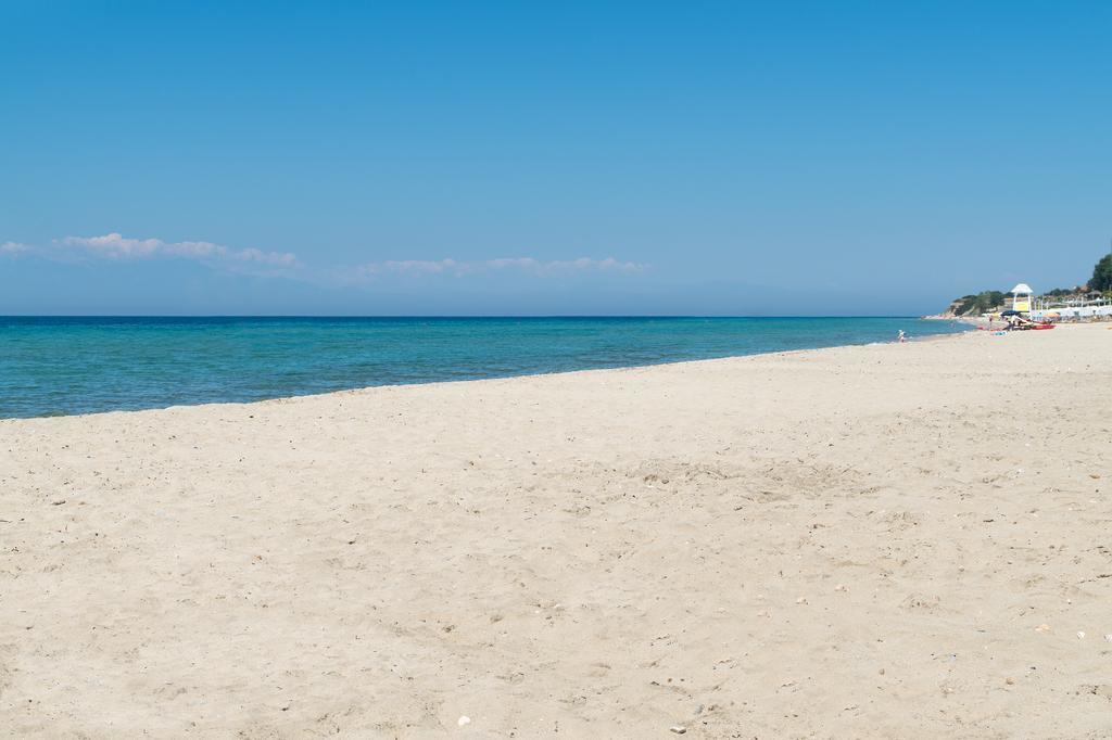 Beach Front Villa Nea Kallikrateia Kültér fotó